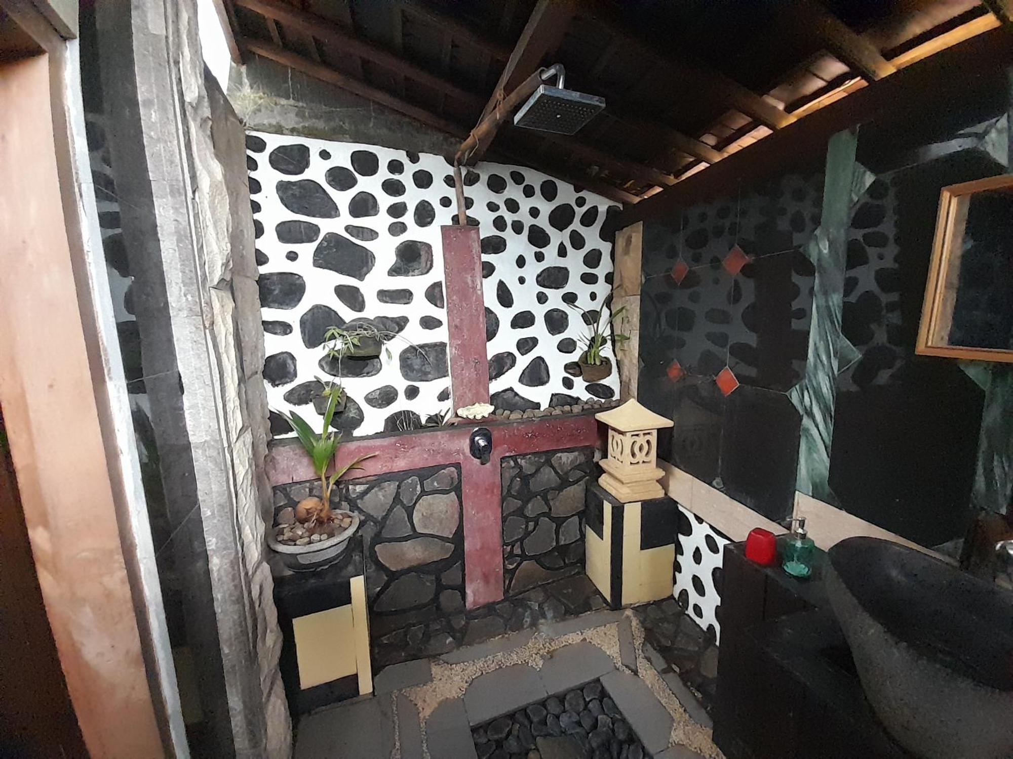 Sasak Lebung Home Senggigi Phòng bức ảnh